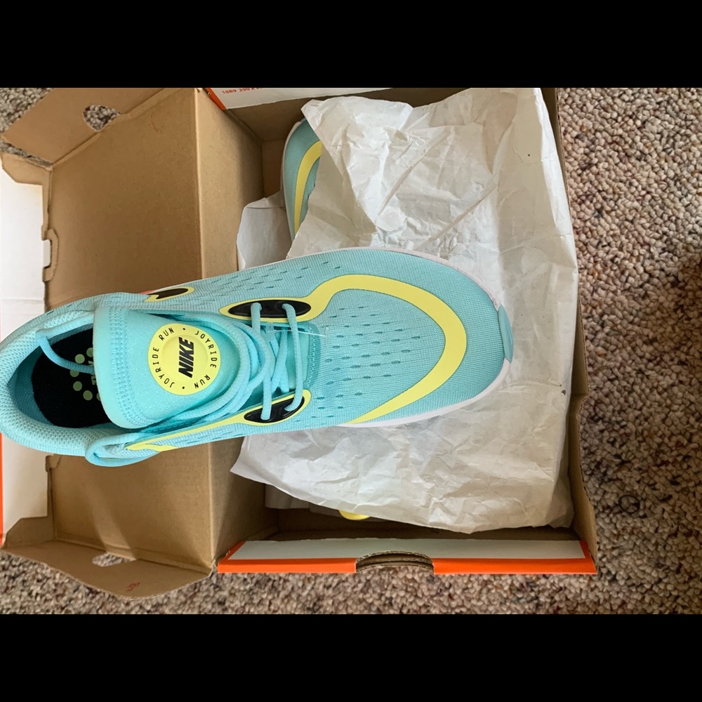 Nike Riders - Picture 2 of 4